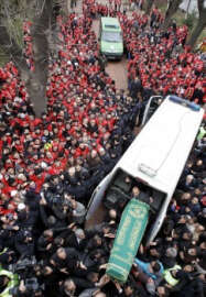 Erbakan son yolculuğuna uğurlanıyor