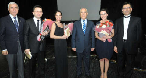 Müzeyyen Senar için görkemli final