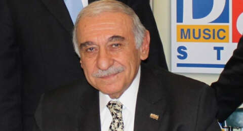 Alptemoçin 'kaybolan yıllar'ı yazdı