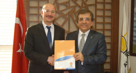 Mustafa Öztürk'ün telefonu susmuyor!