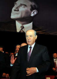 Devlet Bahçeli MHP adaylarını tanıttı