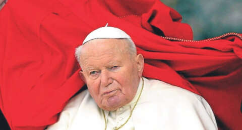 Papa 2. Jean Paul'un cenazesi çıkarıldı