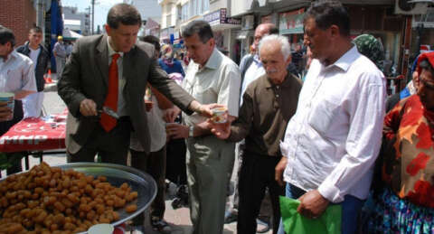 Cüneyt Karlık'tan 'tatlı' kampanya!