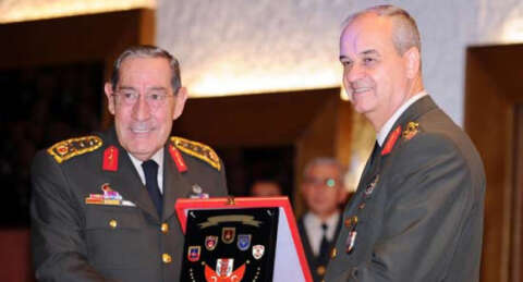 Bomba iddia: Sırada Başbuğ ve Büyükanıt var