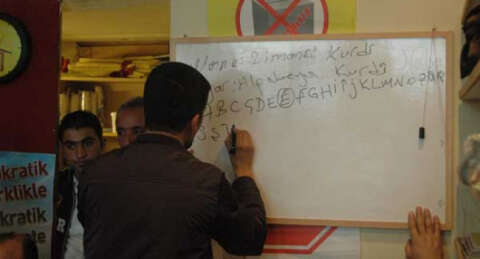 Dicle Üniversitesi'nde Kürtçe kursu başladı