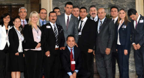 Hakan Şükür artık siyaset sahasında!