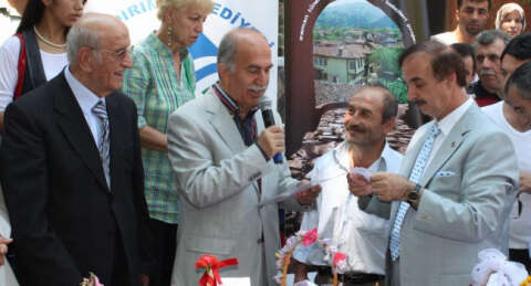 Cumalıkızık 'ahududu'yla şenlendi