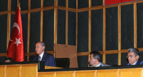 Bahçeli: Kılıçdaroğlu aynaya baksın