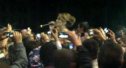 Gülben Ergen'in Twitter fotoğrafları