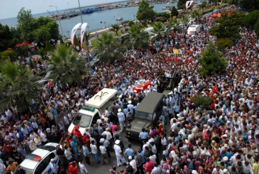 Türkiye şehitlerini uğurladı