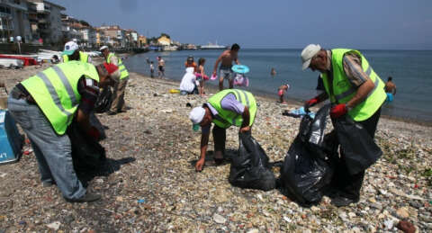 Sahillerde temizlik operasyonu
