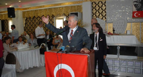 Erhan Sevimli çekildi, Akdoğan ve Çelik yarışacak