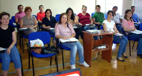 Özhan'dan iş garantili perakende mağazacılık kursu