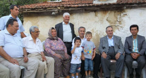 Bir ayağı Bursa'da diğer ayağı Manisa'da