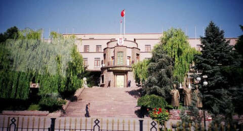 E-muhtıra siteden kalktı