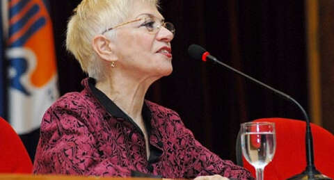 Esin Afşar hayatını kaybetti