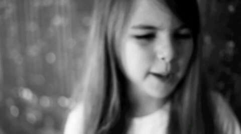 8 yaşındaki Juliet'in videosu tık rekoru kırıyor