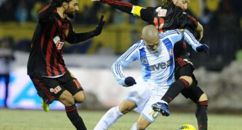 Fenerbahçe'nin boynu yine bükük!