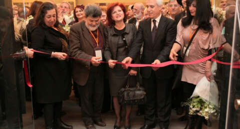 Türkiye'nin ilk şiir kütüphanesi Nilüfer'de açıldı