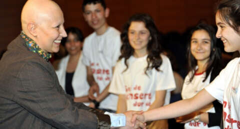 Vahide Gördüm'den destek