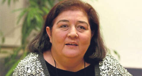 Meral Okay'a büyük ayıp