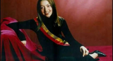 Hadise kasaba güzeli seçilmiş!