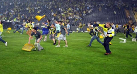 Fenerlilerden Zaman Gazetesi'ne twitter'dan ayar!