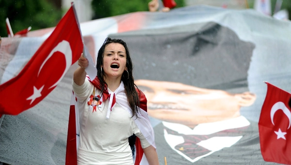 19 Mayıs stadyumdan sokağa indi