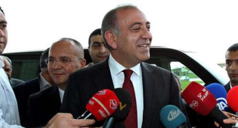 Gürsel Tekin Bursa'ya geliyor