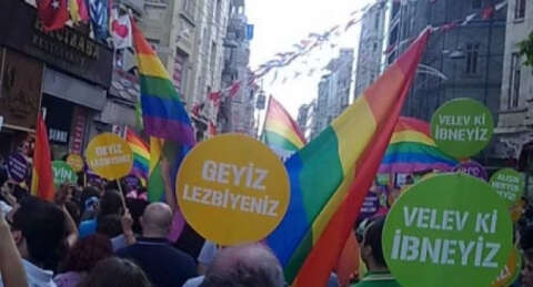 Travesti ve lezbiyenler Saadet Partisi'ne dava açtı!