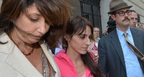 Öğrencisiyle seks yapan Türk öğretmeni hapisten avukat kocası kurtardı!