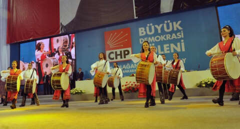 CHP Kurultayı'na sanatçı çıkarması