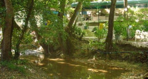 Küçük Kumla saklı cennette et yeme keyfi