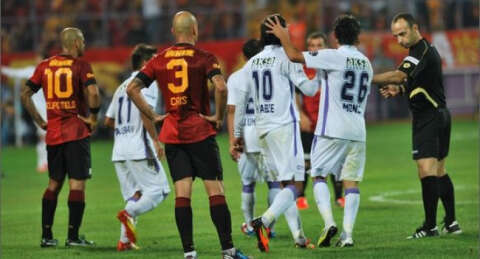 Galatasaray'ı eski oyuncuları yıktı