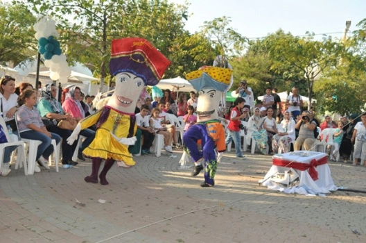 Ürünlü biberle şenlendi