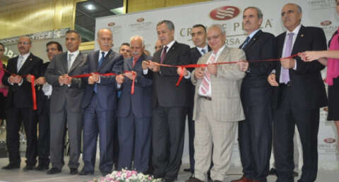 Crowne Plaza Bursa'ya görkemli açılış