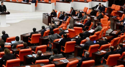 MHP'den gensoru önergelerinde geri adım