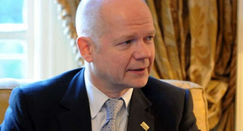 İngiltere de Suriye'de ulusal koalisyonu tanıdı