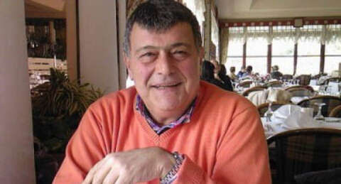 Ferdi Özbeğen vefat etti