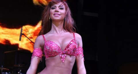 Vali gelince dansözü sahneden indirdiler