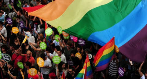 Eşcinsellere 'sapkın' demek 'düşünce özgürlüğü'