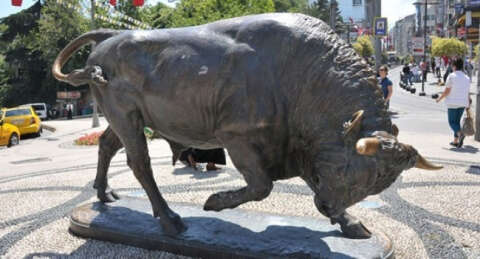 Kadıköy'ün boğası Beylerbeyi Sarayı'na mı gidecek?