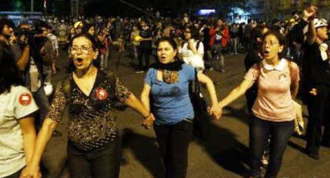 AA: Kendilerini 'Anneler' olarak niteleyen bir grup!