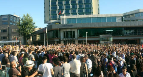 Onbinler Taksim'de toplandı, polis müdahale etti