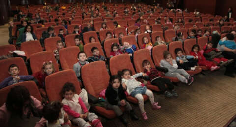Dereköy ve Yaylacık köyündeki çocuklar sinemayla tanıştı