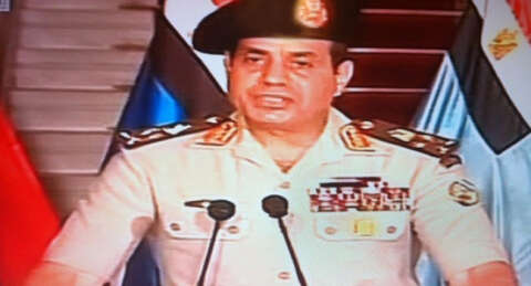 Mısır'da yönetim orduda!