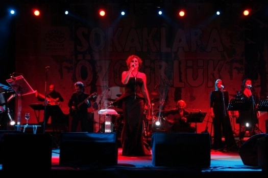 Nilüfer’den Nilüfer’e özgürlük şarkıları