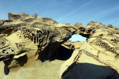 Saros Körfezi'nde ilginç kayalar
