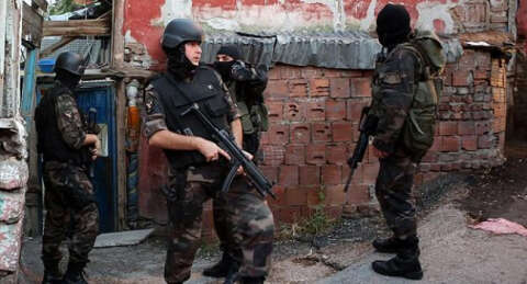 Gülsuyu'nda helikopter destekli operasyon