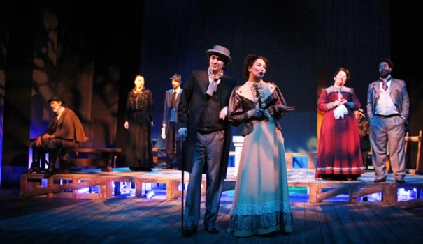 Sanatseverler tiyatroya doyacak